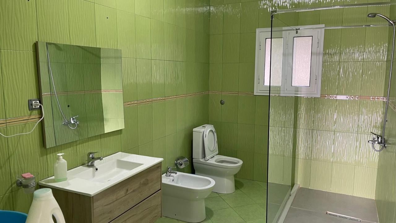 Azure Apartments By Kondo Stays Vlorë Exteriör bild