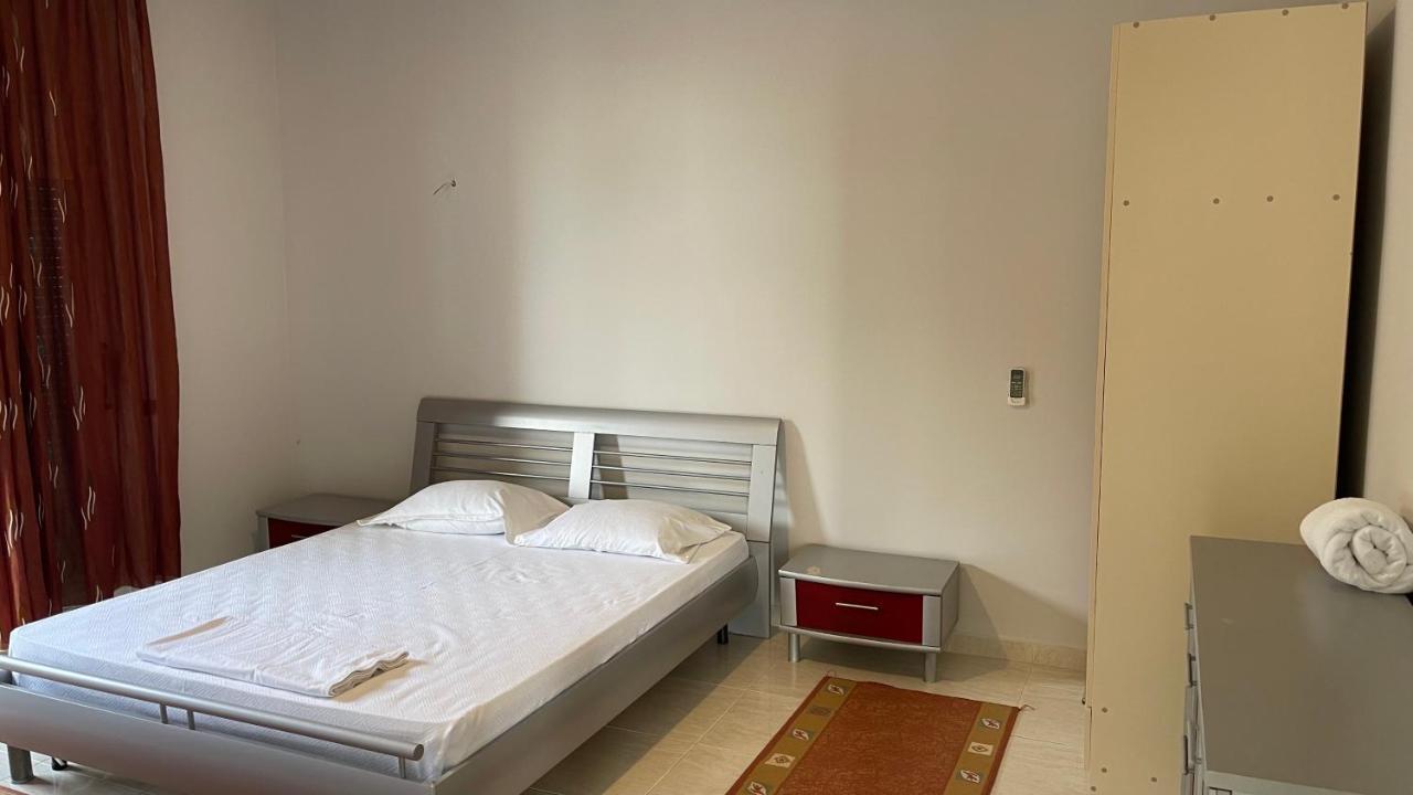 Azure Apartments By Kondo Stays Vlorë Exteriör bild